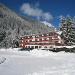 La Sapinière 3*