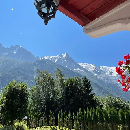 Hotel La Sapinière 3*