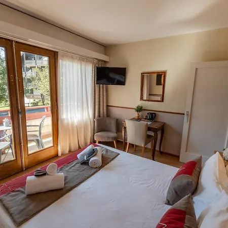 La Sapiniere Hotel 3*