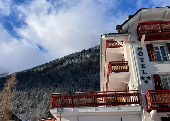 La Sapiniere Hotel 3*