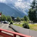La Sapiniere Hotel