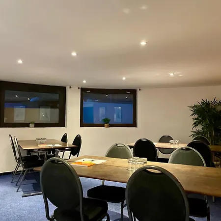 La Sapiniere Hotel 3*